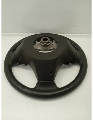 Recambio de volante para toyota yaris active referencia OEM IAM 306679599  