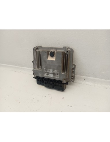 Recambio de centralita motor uce para ford fiesta (cb1) titanium referencia OEM IAM BV2112A650UA  