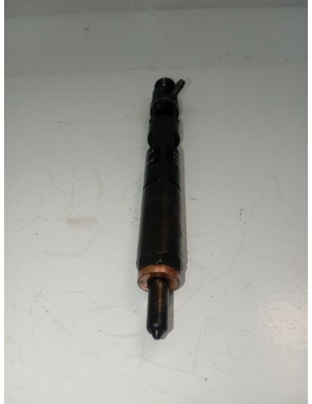 Recambio de inyector para renault kangoo (f/kc0) privilege referencia OEM IAM 8200049876  