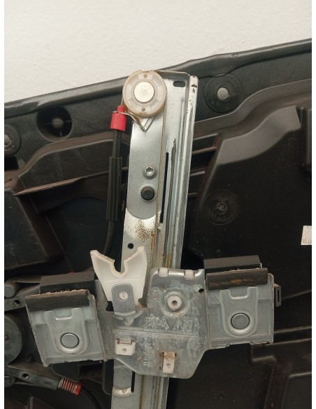 Recambio de elevalunas delantero izquierdo para ford fiesta (cb1) titanium referencia OEM IAM 8A6114A389B  