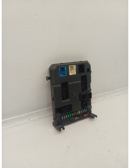 Recambio de caja reles / fusibles para peugeot 207 urban referencia OEM IAM 9664983080  
