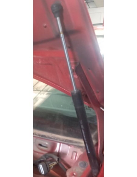 Recambio de amortiguadores capo para renault clio iv dynamique referencia OEM IAM 654703934R  