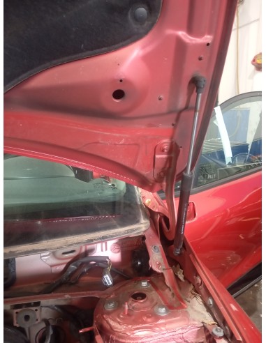 Recambio de amortiguadores capo para renault clio iv dynamique referencia OEM IAM 654703934R  