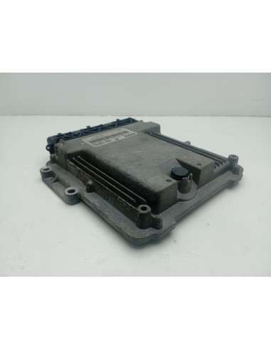Recambio de centralita motor uce para renault clio iv dynamique referencia OEM IAM 237102747R  