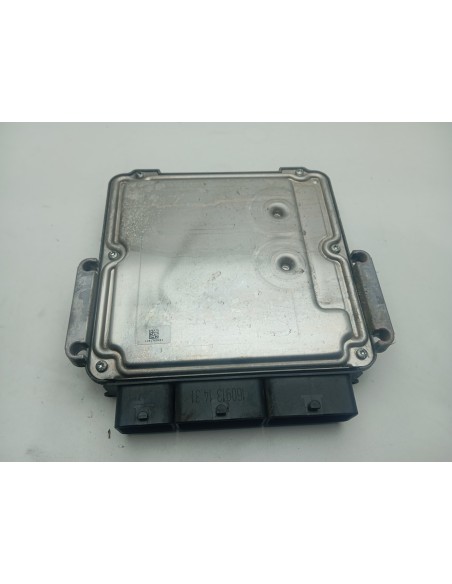 Recambio de centralita motor uce para renault clio iv dynamique referencia OEM IAM 237102747R  