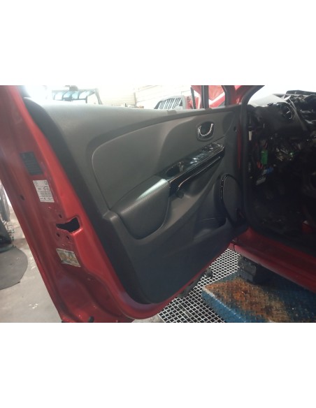 Recambio de guarnecido puerta delantera izquierda para renault clio iv dynamique referencia OEM IAM 809014258R  