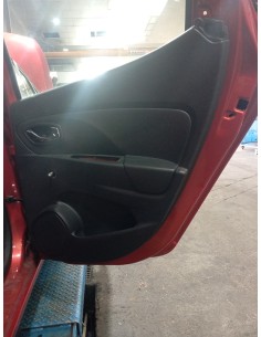 Recambio de guarnecido puerta trasera derecha para renault clio iv dynamique referencia OEM IAM 829A08620R  