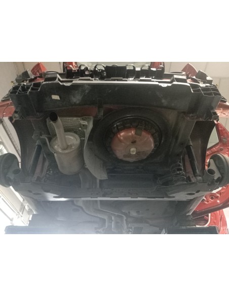 Recambio de puente trasero para renault clio iv dynamique referencia OEM IAM 555111838R  