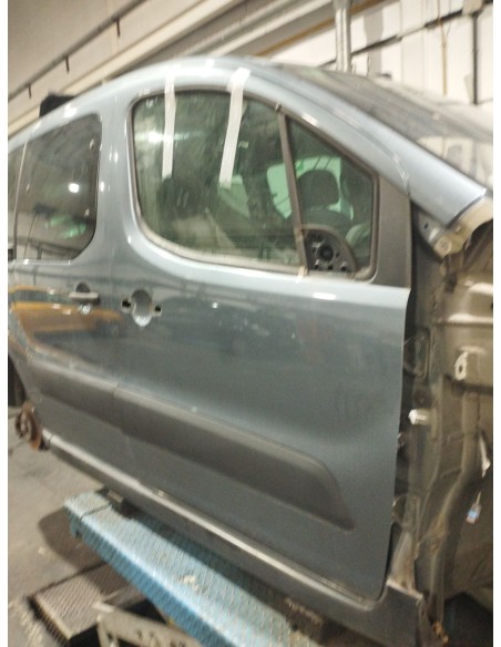 Recambio de puerta delantera derecha para citroën berlingo station wagon xtr referencia OEM IAM 9004Z6  