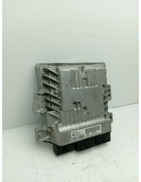 Recambio de centralita motor uce para citroën berlingo station wagon xtr plus referencia OEM IAM 9800268980  