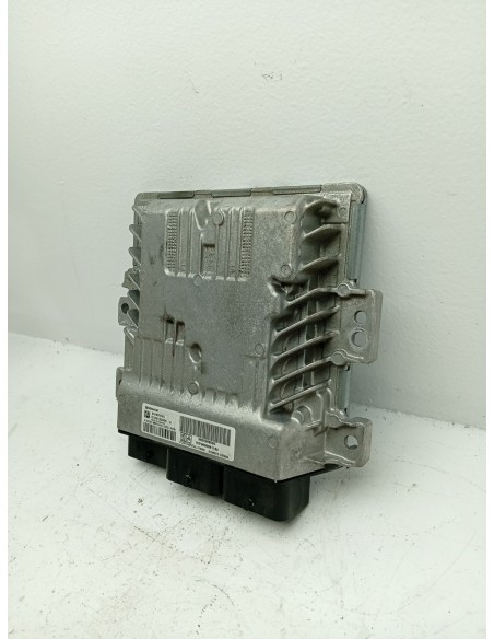 Recambio de centralita motor uce para citroën berlingo station wagon xtr plus referencia OEM IAM 9800268980  