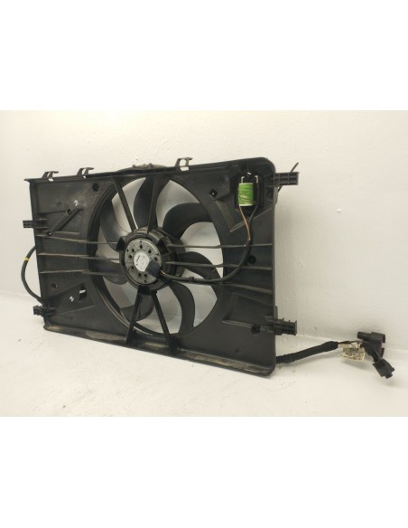 Recambio de electroventilador para opel astra j sports tourer selective referencia OEM IAM 13250341  