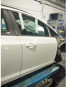 Recambio de puerta delantera derecha para opel astra j sports tourer selective referencia OEM IAM 13285607 COLOR BLANCO  2