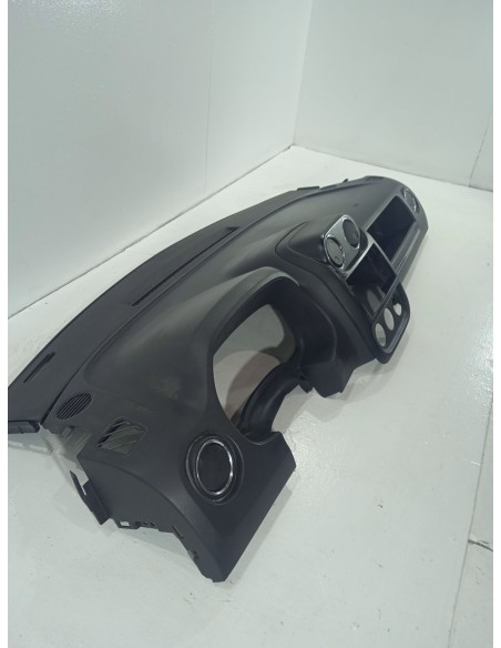 Recambio de salpicadero para jeep compass limited 4x4 referencia OEM IAM 1HM451DVAD  