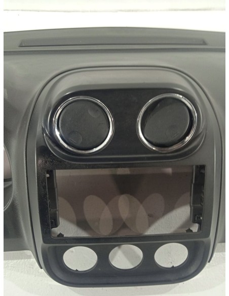 Recambio de salpicadero para jeep compass limited 4x4 referencia OEM IAM 1HM451DVAD  