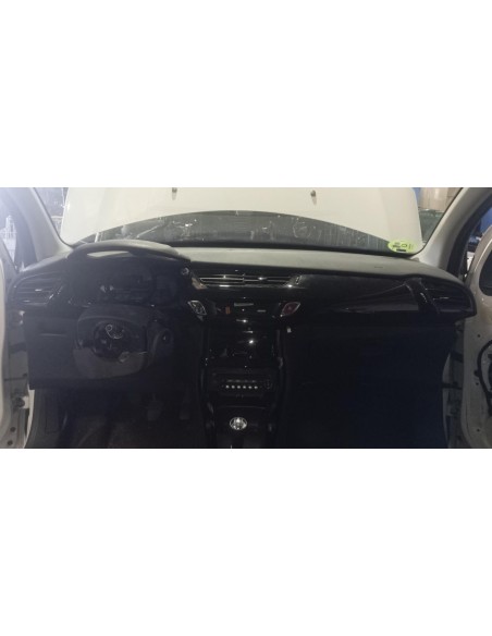 Recambio de salpicadero para citroën c3 1.0 vti referencia OEM IAM 8247F7  