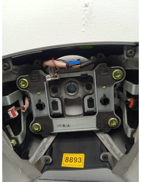 Recambio de volante para chevrolet captiva 2.0 vcdi ls referencia OEM IAM 96626746  