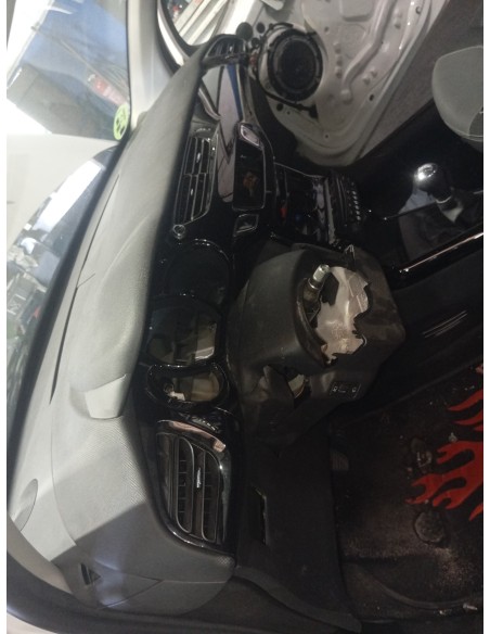 Recambio de salpicadero para citroën c3 1.0 vti referencia OEM IAM 8247F7  