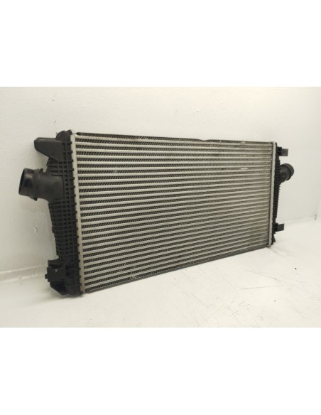 Recambio de intercooler para opel astra j lim. selective referencia OEM IAM 13267647  
