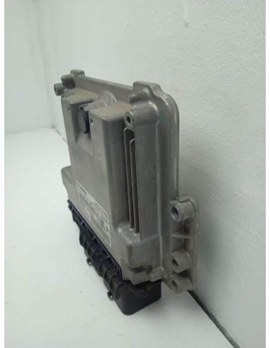 Recambio de centralita motor uce para peugeot 208 access referencia OEM IAM 9807886180  