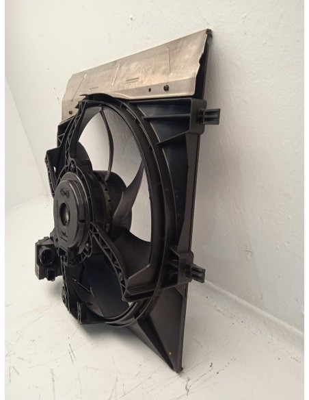 Recambio de electroventilador para peugeot 208 access referencia OEM IAM 9812028580  