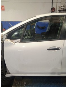 Recambio de puerta delantera izquierda para peugeot 208 access referencia OEM IAM 9807820780 COLOR BLANCO 
