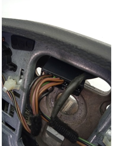 Recambio de volante para opel astra j lim. selective referencia OEM IAM 13351021  