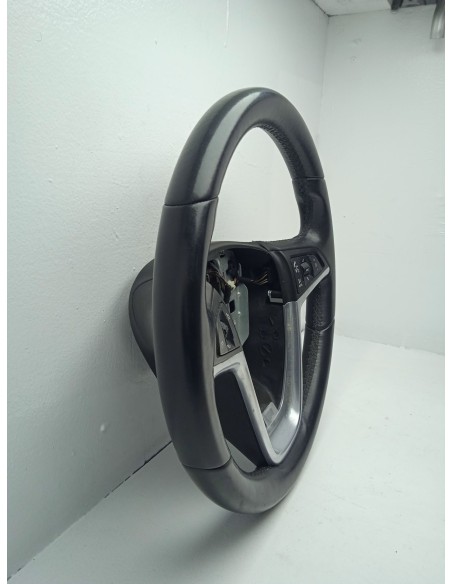 Recambio de volante para opel astra j lim. selective referencia OEM IAM 13351021  