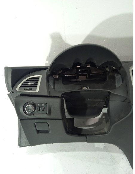 Recambio de salpicadero para opel astra j lim. selective referencia OEM IAM 13314406  
