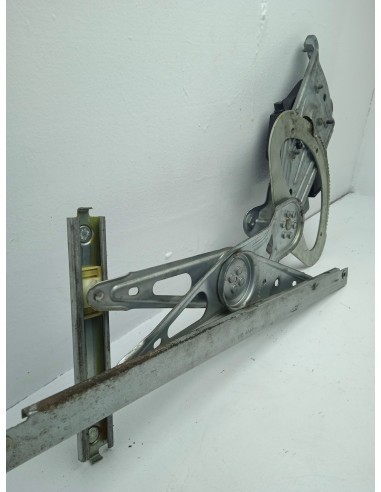 Recambio de elevalunas trasero derecho para renault scenic iii expression referencia OEM IAM 827300005R  