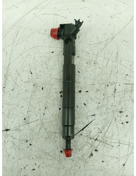 Recambio de inyector para jeep compass limited 4x4 referencia OEM IAM A6510700587  