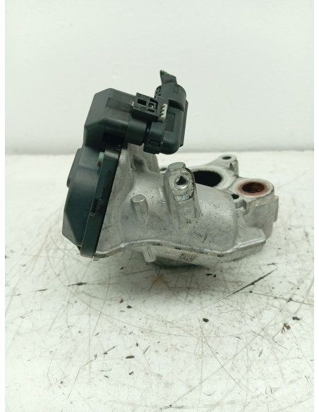 Recambio de valvula egr para jeep compass limited 4x4 referencia OEM IAM A6511400160  