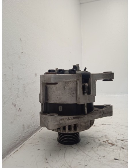 Recambio de alternador para opel astra j lim. selective referencia OEM IAM 13502595  