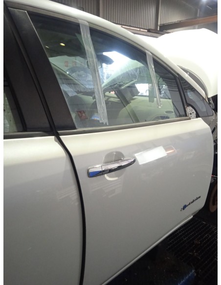 Recambio de puerta delantera derecha para nissan leaf referencia OEM IAM H01003NLMA COLOR BLANCO 