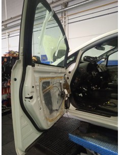 Recambio de puerta delantera izquierda para nissan leaf referencia OEM IAM H01013NLMA COLOR BLANCO  2