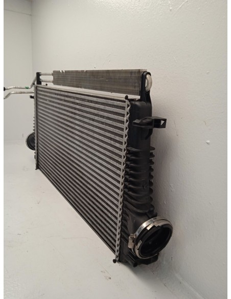 Recambio de intercooler para opel insignia berlina excellence referencia OEM IAM 13241751  