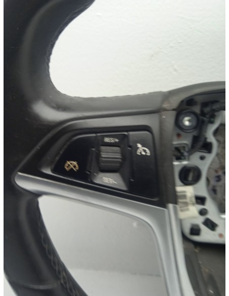 Recambio de volante para opel insignia berlina excellence referencia OEM IAM 13316547  