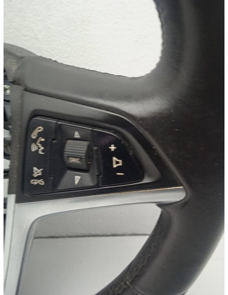 Recambio de volante para opel insignia berlina excellence referencia OEM IAM 13316547  