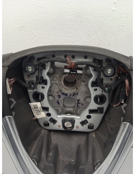 Recambio de volante para opel insignia berlina excellence referencia OEM IAM 13316547  