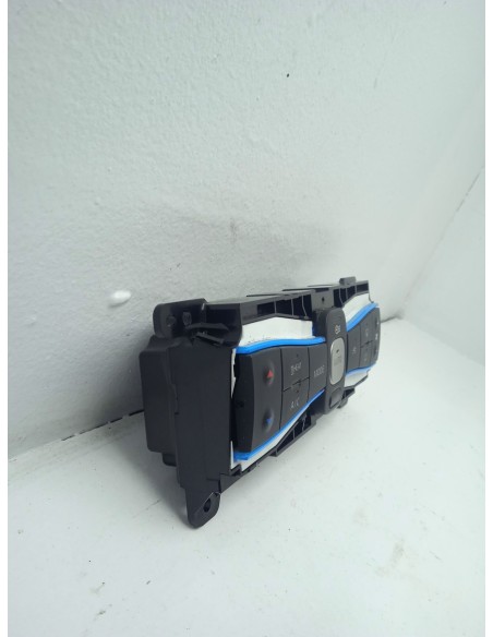 Recambio de mando climatizador para nissan leaf referencia OEM IAM 275003NHC0C  
