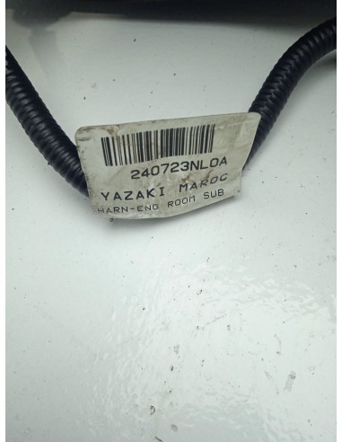Recambio de rejilla delantera para nissan leaf referencia OEM IAM 657013NL5D COLOR BLANCO 
