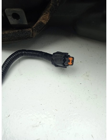 Recambio de rejilla delantera para nissan leaf referencia OEM IAM 657013NL5D COLOR BLANCO 