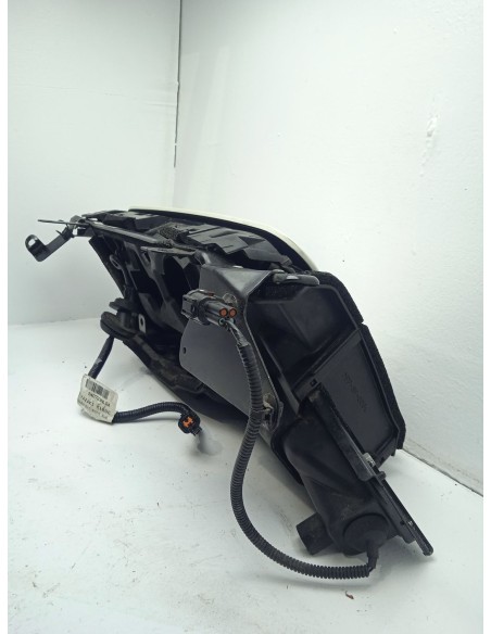 Recambio de rejilla delantera para nissan leaf referencia OEM IAM 657013NL5D COLOR BLANCO 