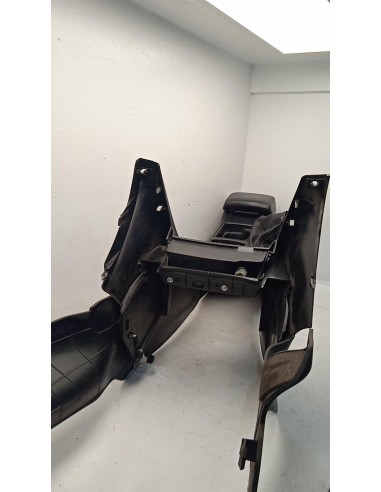 Recambio de consola central para mazda 6 kombi ()(.2012) style referencia OEM IAM GHP964321  