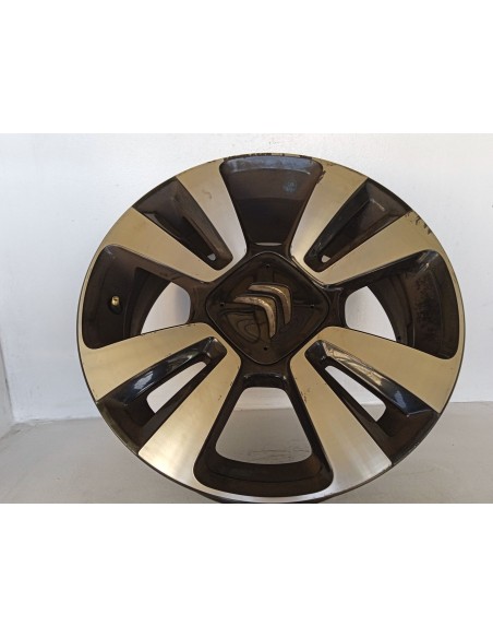 Recambio de llanta para citroën c3 iii (sx) 1.2 vti 82 referencia OEM IAM 9813075077  