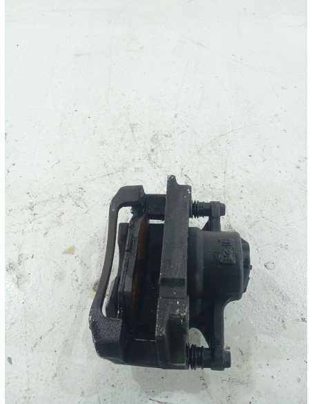 Recambio de pinza de freno delantera derecha para lexus is200 (ds2/is2) 200d referencia OEM IAM   