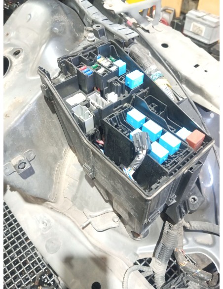 Recambio de caja reles / fusibles para lexus is200 (ds2/is2) 200d referencia OEM IAM   