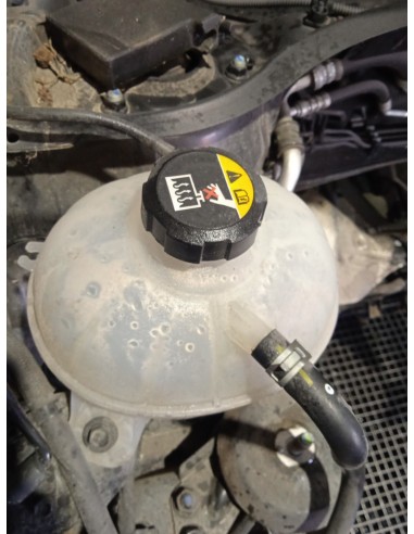 Recambio de deposito expansion para hyundai tucson essence bluedrive 2wd referencia OEM IAM   
