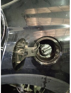 Recambio de tapa exterior combustible para hyundai tucson essence bluedrive 2wd referencia OEM IAM   
