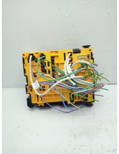 Recambio de caja reles / fusibles para citroën c3 iii (sx) 1.2 vti 82 referencia OEM IAM 9804848480  